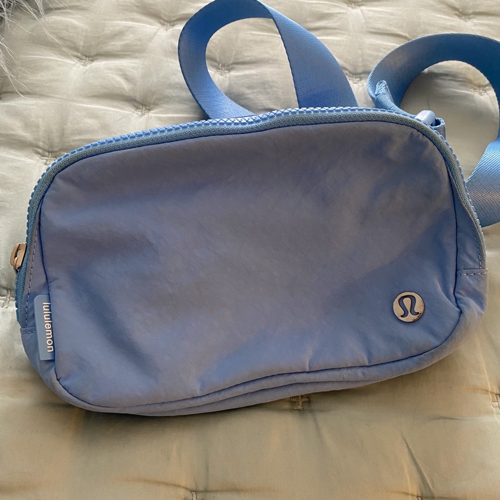Lululemon Blue Crossbody Belt Bag Like New